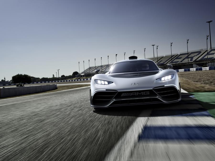  Mercedes-AMG Project ONE 2017 года  (фото 9 из 28)